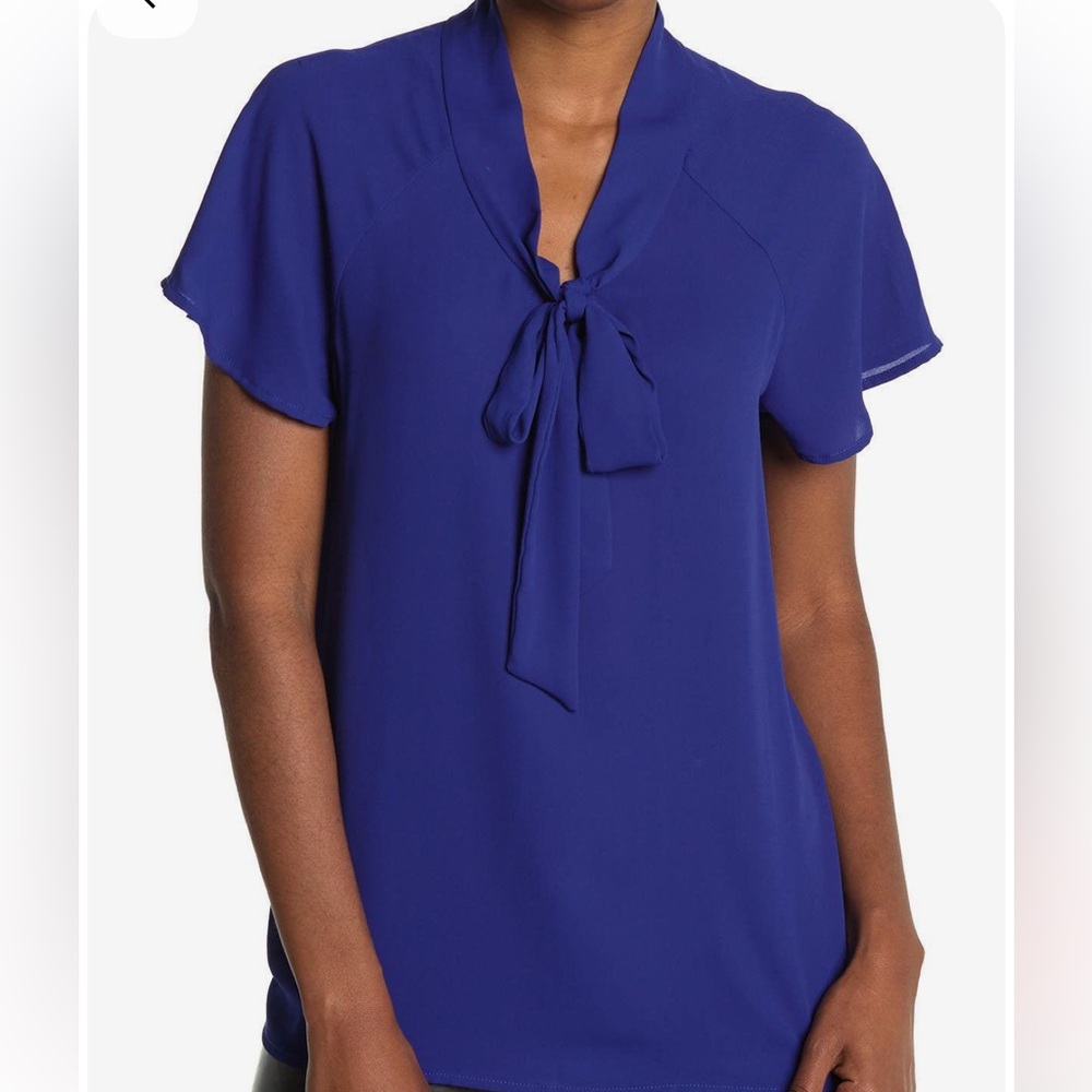 PLEIONE Short Sleeve Tie Neck Blouse
